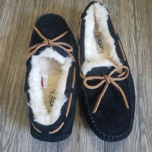 New womens Ugg Dakota Slipper Moccasin - Black